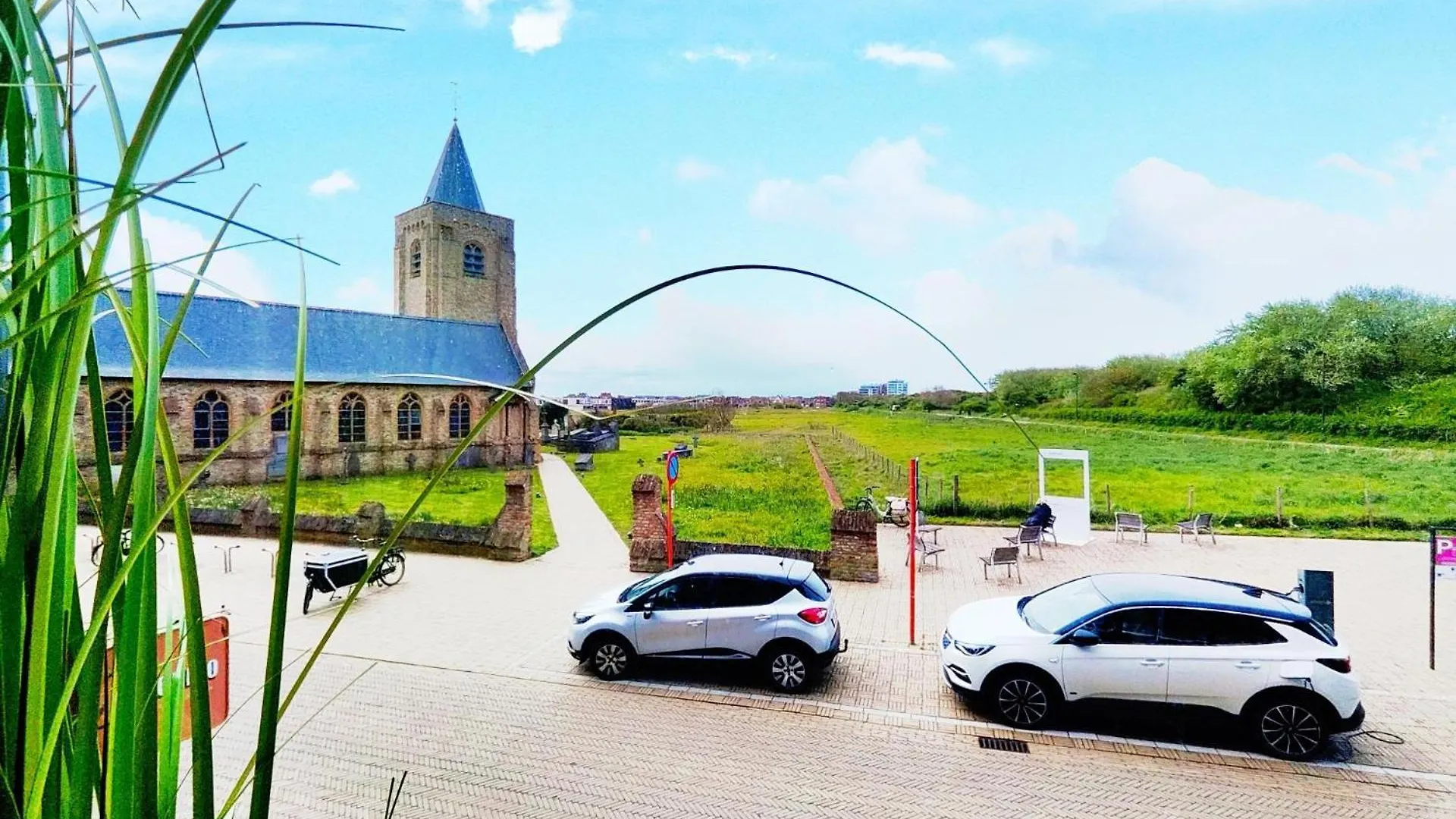 Modern Luxury 1-Bedroom Apartment Close To The Beach And The Sea T21 Ostend 0*,  Belgium