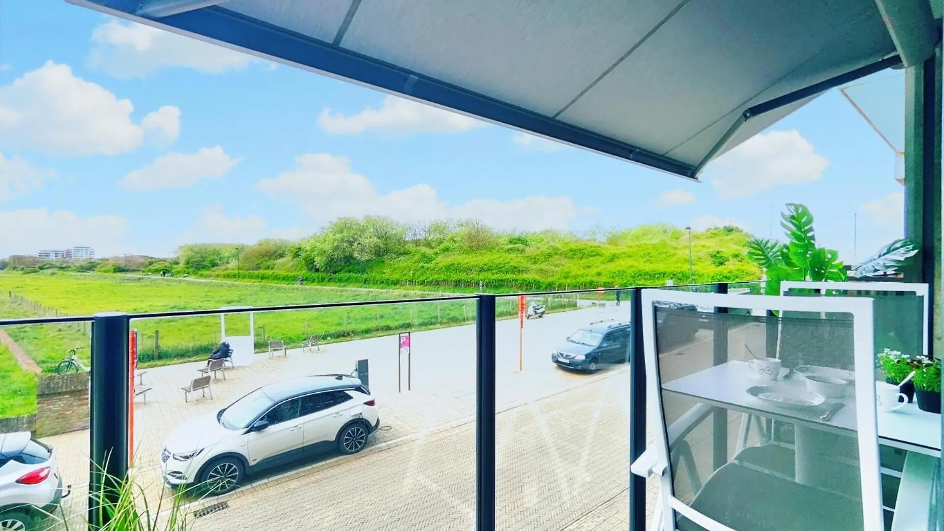 Modern Luxury 1-Bedroom Apartment Close To The Beach And The Sea T21 Ostend